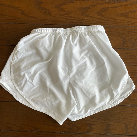 Nike athletic shorts - Picture 3 of 6